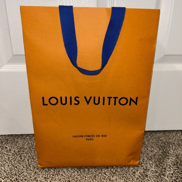Authentic LOUIS VUITTON LV Gift Box Magnetic Large 12"x8"x2" Empty Box - Orange - Picture 1 of 3
